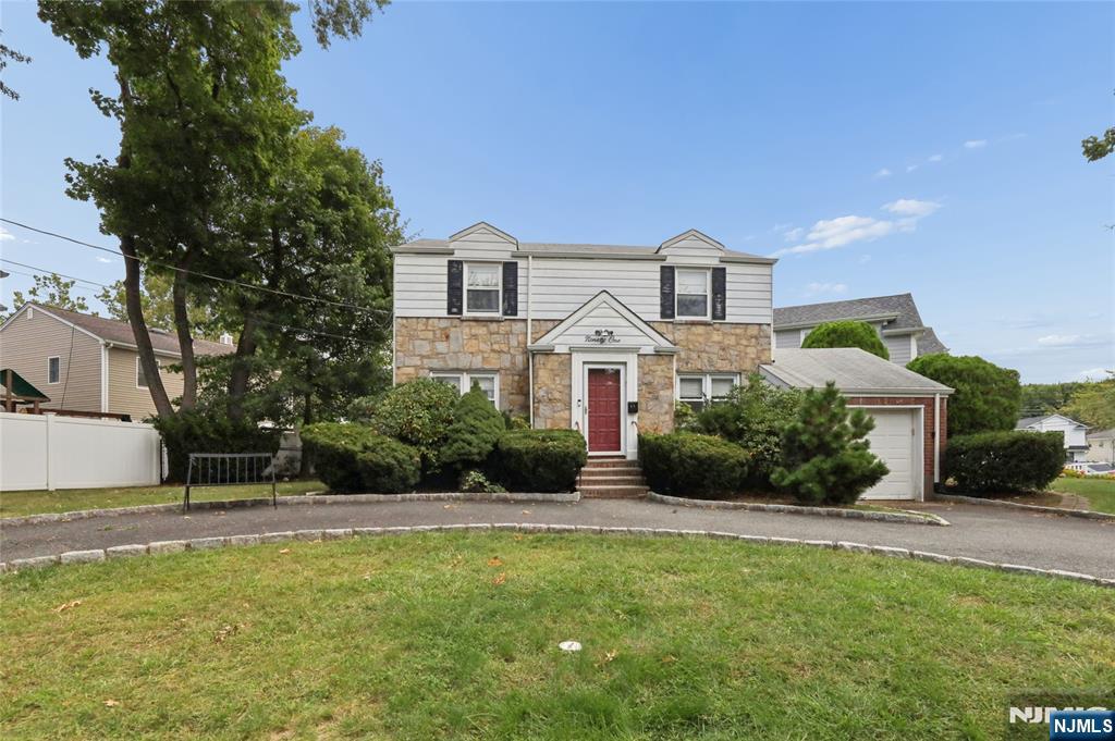 91 Frederick Place - Photo 1