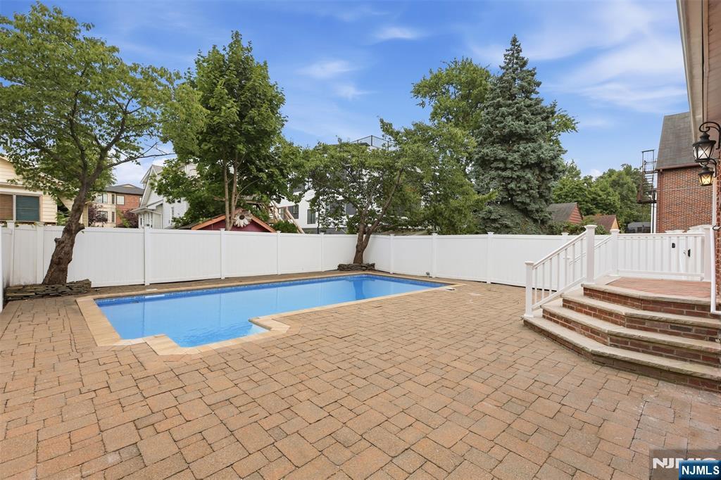473 Oakdene Avenue - Photo 3