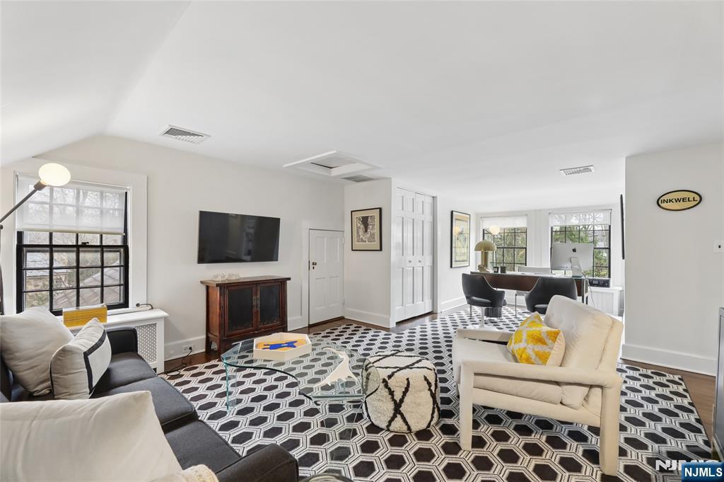 29 Gordon Road — photo 24