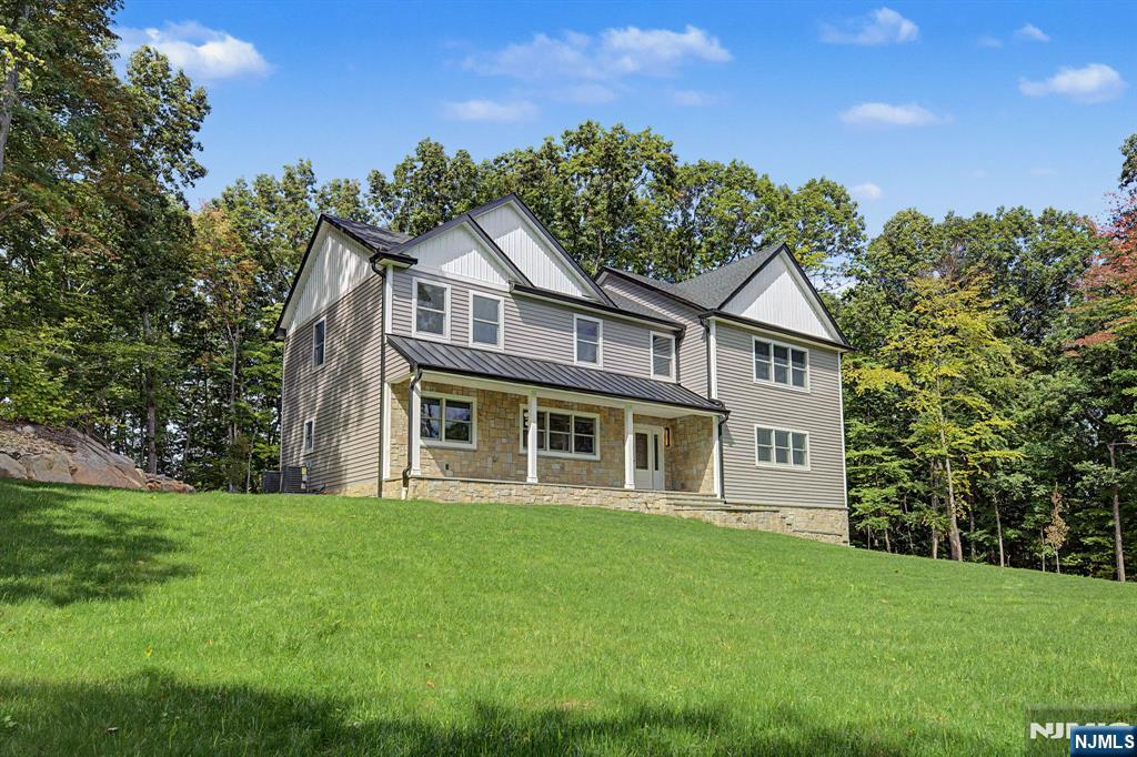 119 Stag Hill - Photo 2