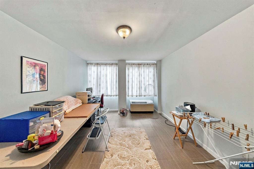 200 Winston Drive L14 - Photo 4