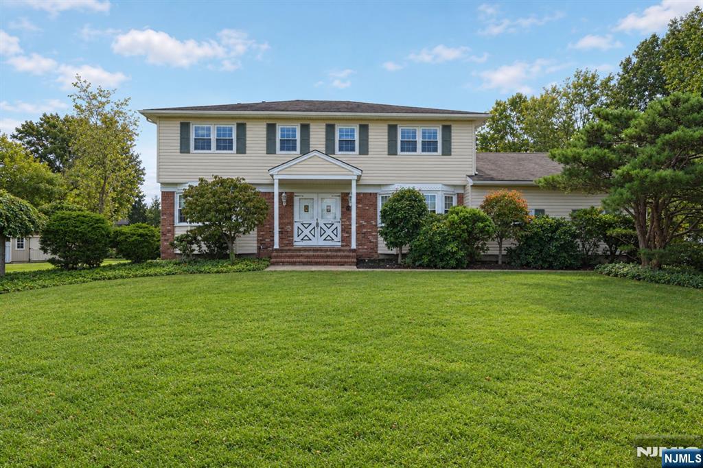16 Avalon Drive - Photo 1
