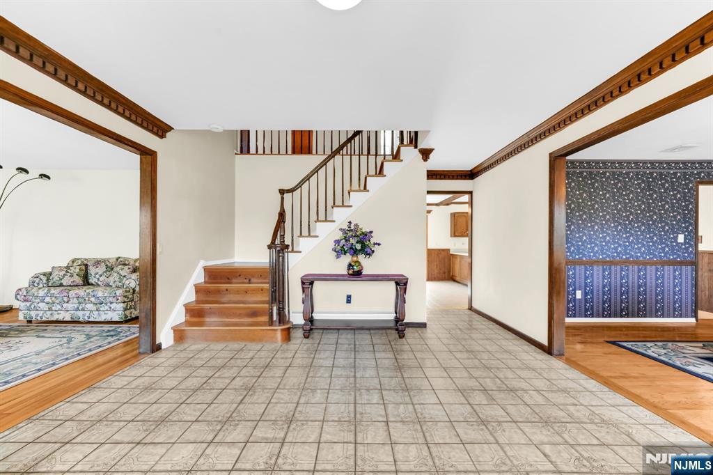 16 Avalon Drive - Photo 2