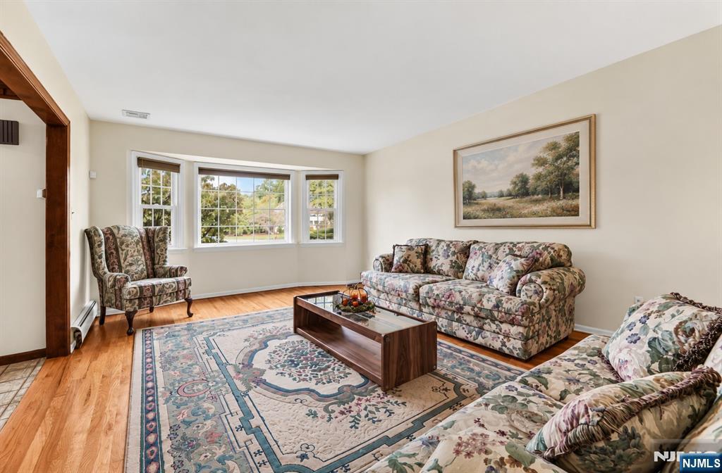 16 Avalon Drive - Photo 3