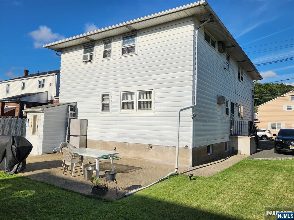 490 Westminster Place - Photo 4