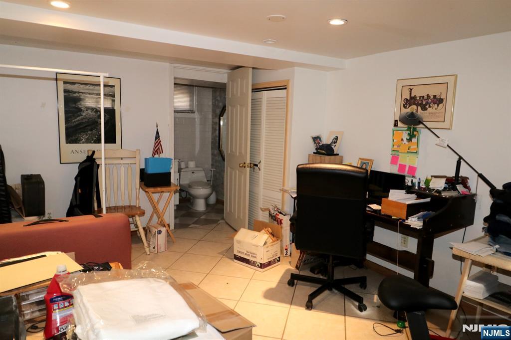 236 Ross Avenue - Photo 5