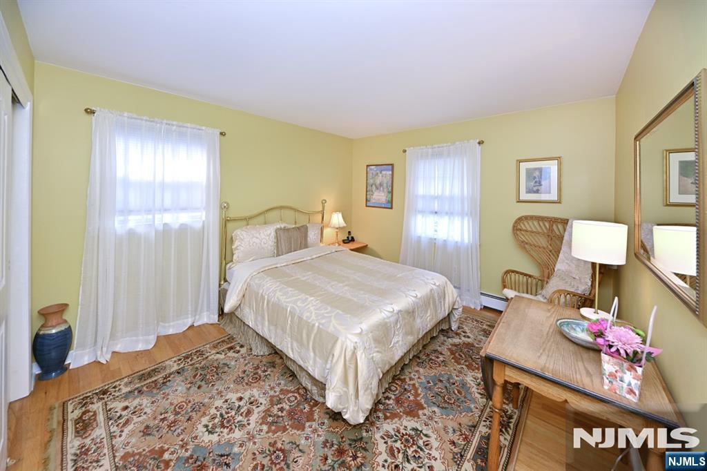 54 Walton Avenue