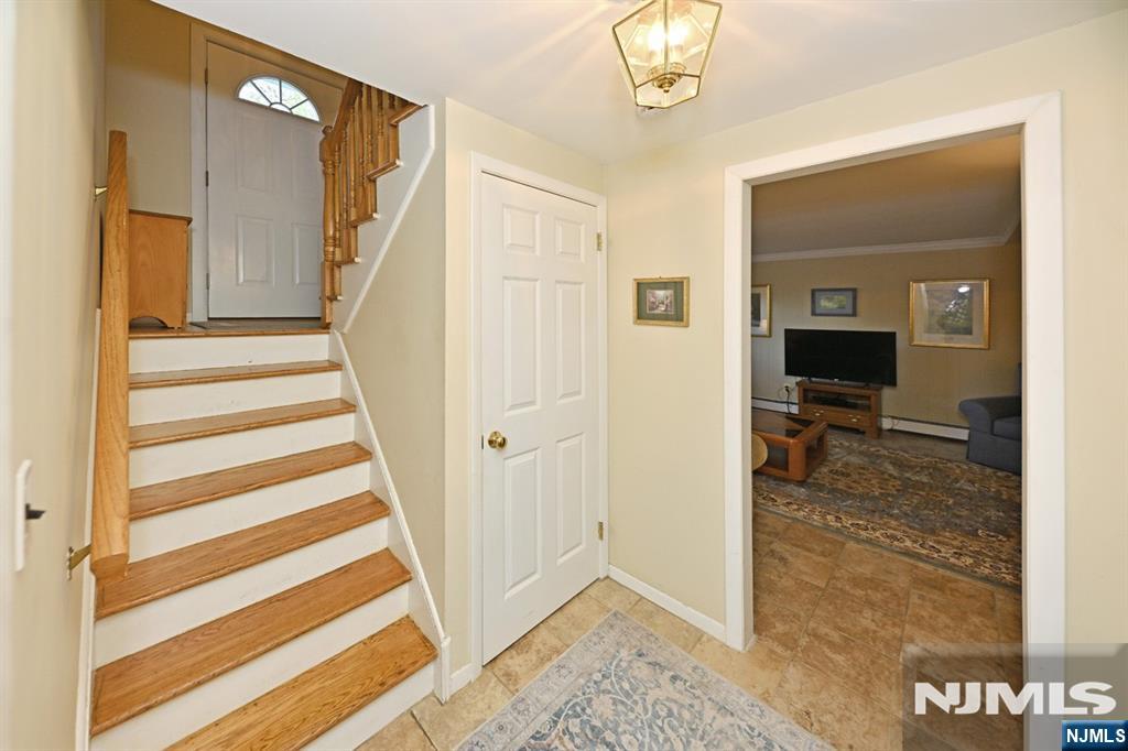 54 Walton Avenue