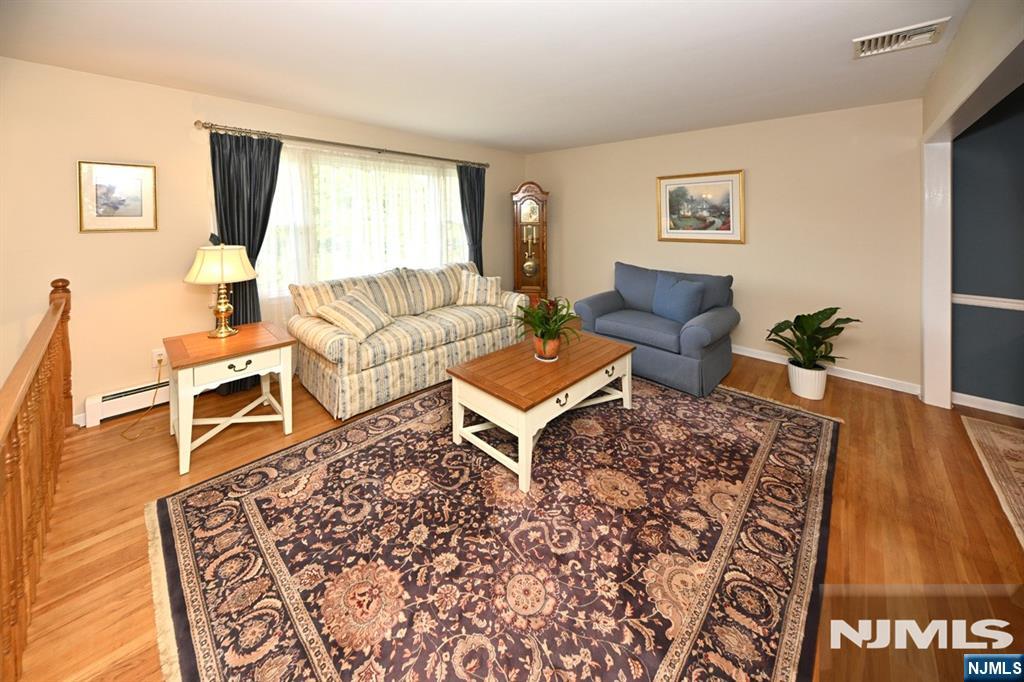 54 Walton Avenue