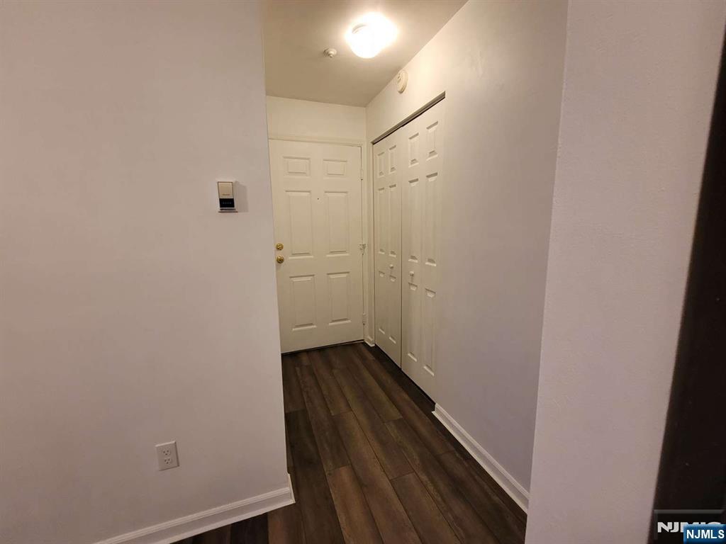 2004 Hawthorne Lane - Photo 4