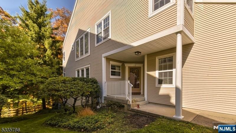 219 Warbler Drive - Photo 2