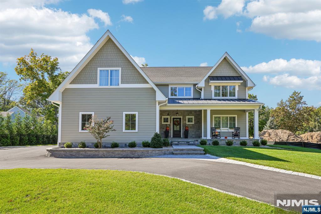 Photo 1 of Single family home for sale at 44 Peterson, Mahwah, NJ 07430 | MLS# 26036556 | Listing updated on 2026-10-15