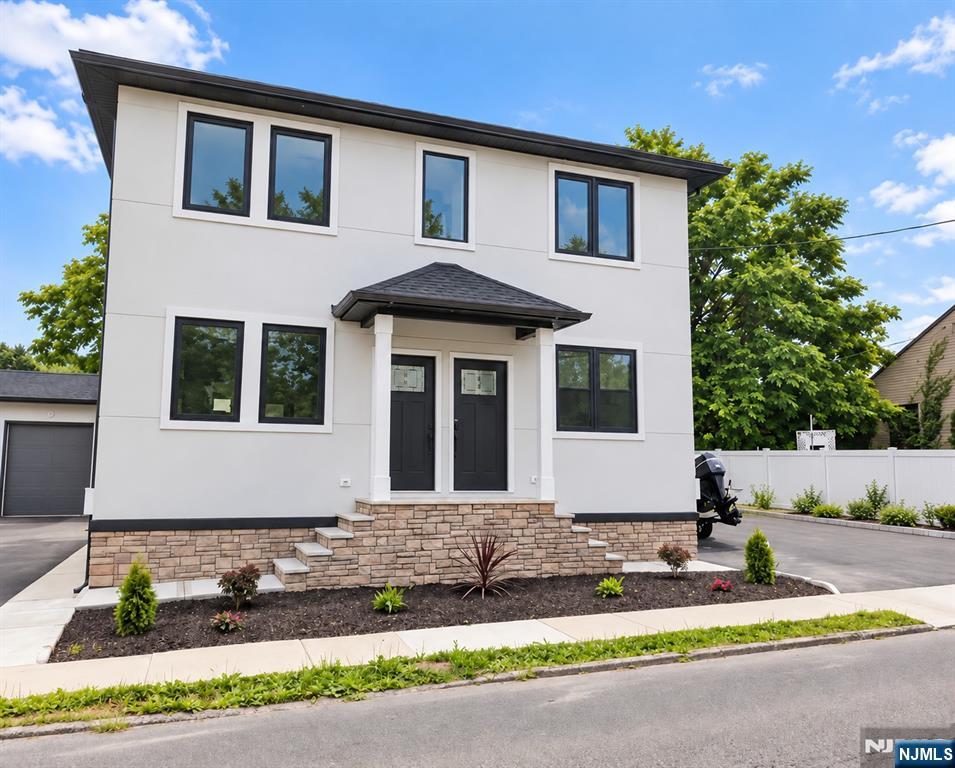 16 Armm Avenue - Photo 1