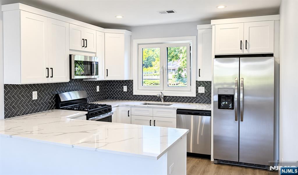 16 Armm Avenue - Photo 2
