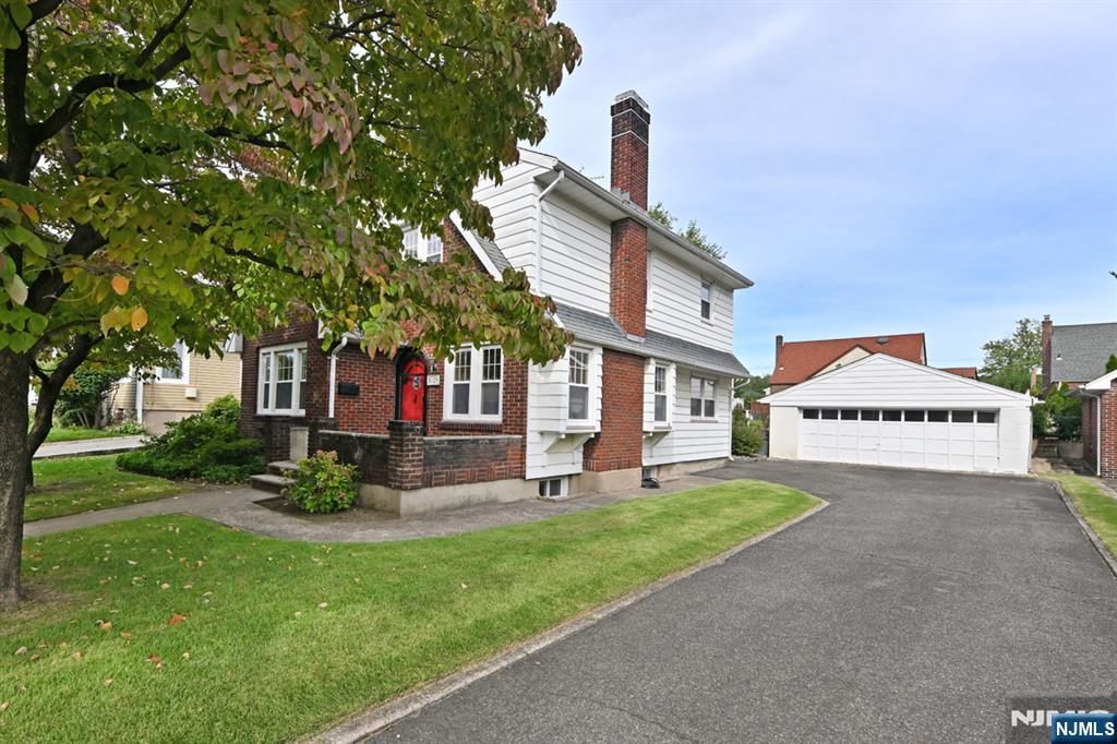 Photo 3 of Single family home for sale at 5 29 3rd Street, Fair Lawn, NJ 07410 | MLS# 26036569 | Listing updated on 2026-10-05