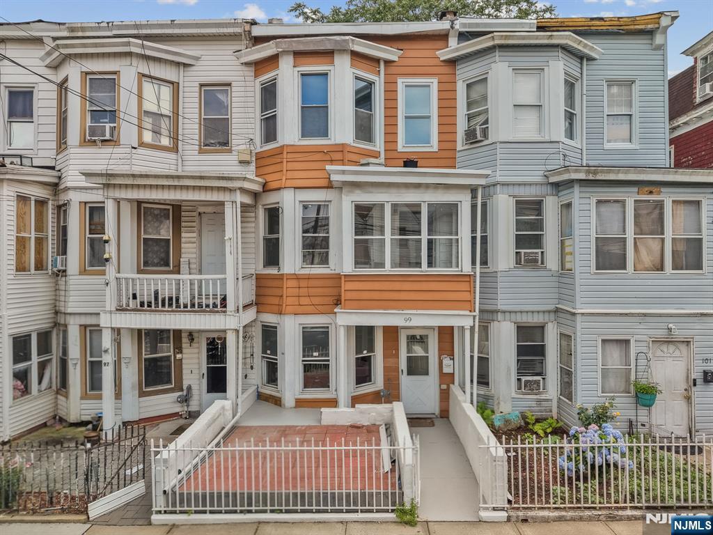 97 Sherman Street - Photo 2