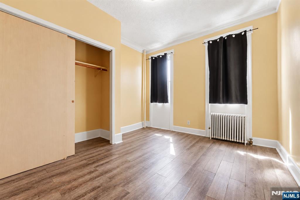 576 32nd Street - Photo 5