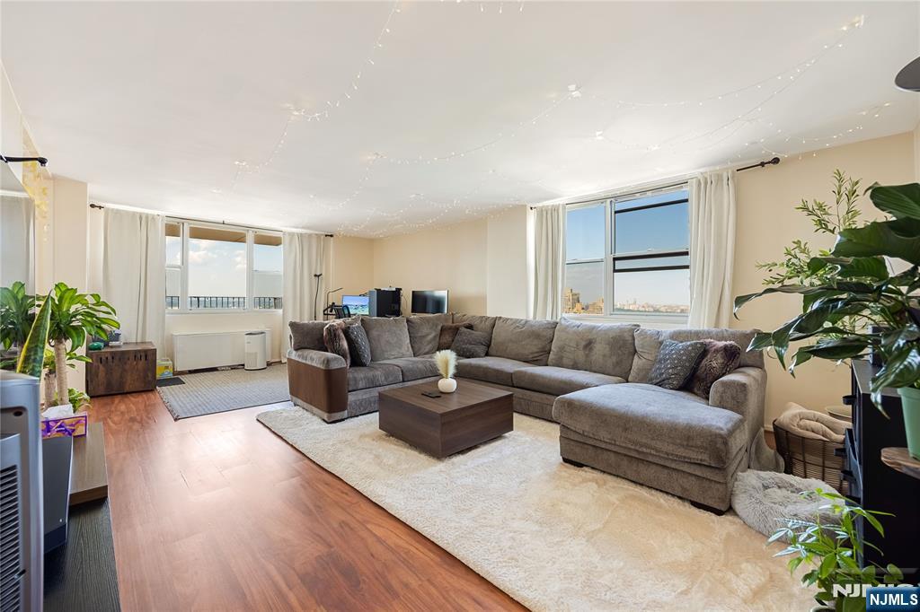 6040 Boulevard East 30B - Photo 3
