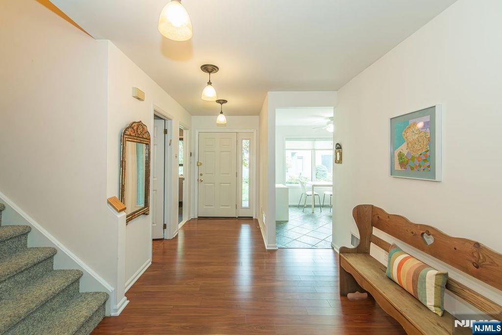 25 Braeburn Drive - Photo 3