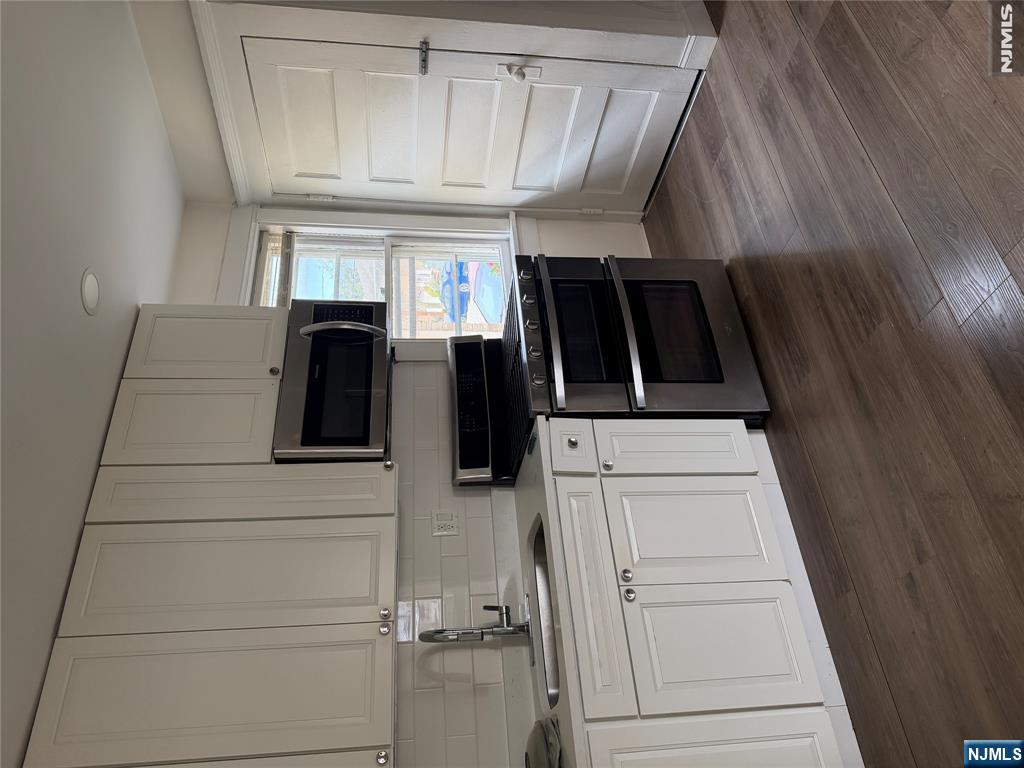 25 Henry Street 1 - Photo 3