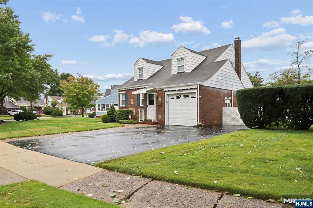Photo 2 of Single family home for sale at 11 04 Harrison Dr, Fair Lawn, NJ 07410 | MLS# 26036608 | Listing updated on 2026-09-30