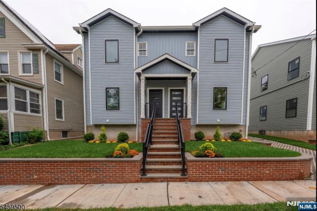 18 Lindsley Avenue - Photo 1