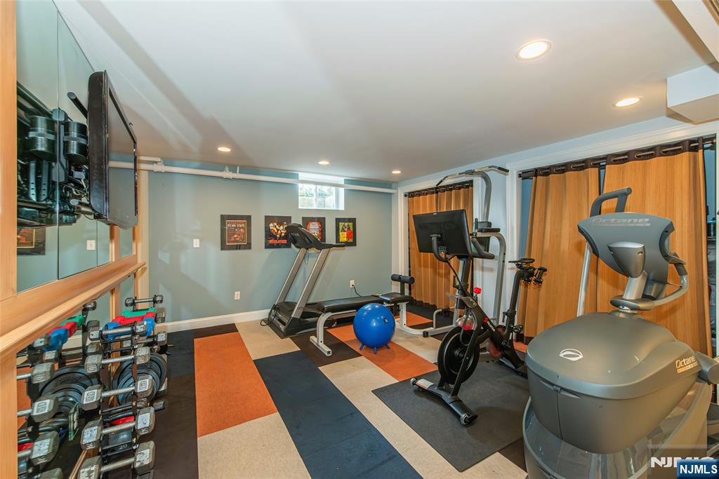 486 Ridgewood Avenue — photo 34
