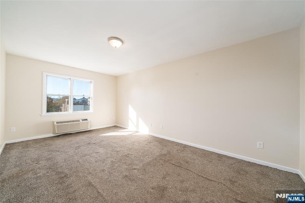 448 Palisade Avenue — photo 16