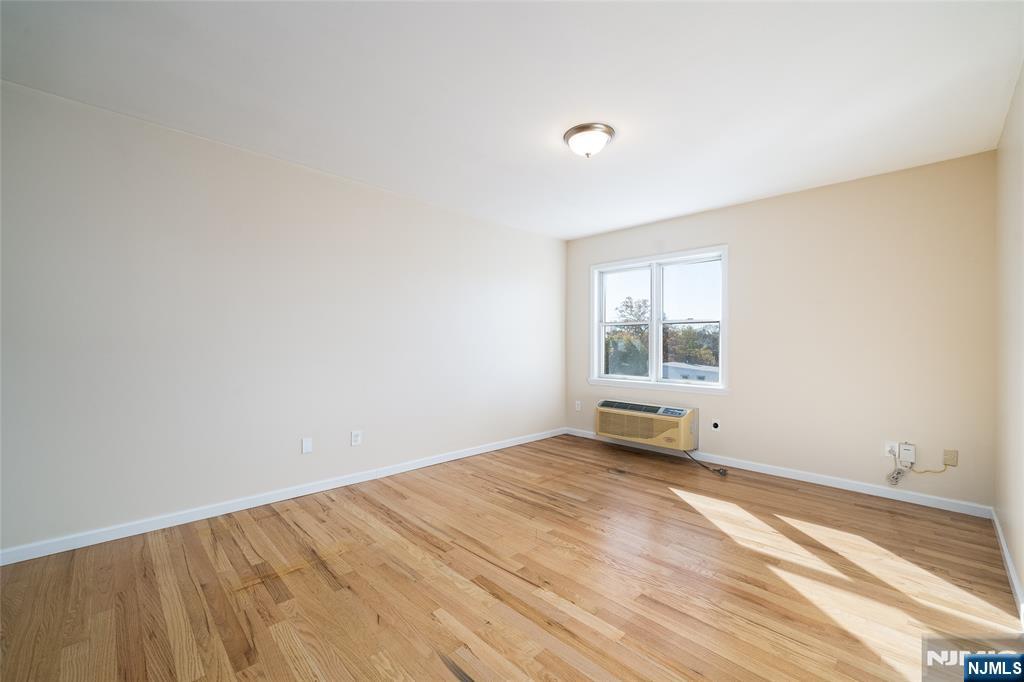 448 Palisade Avenue — photo 6