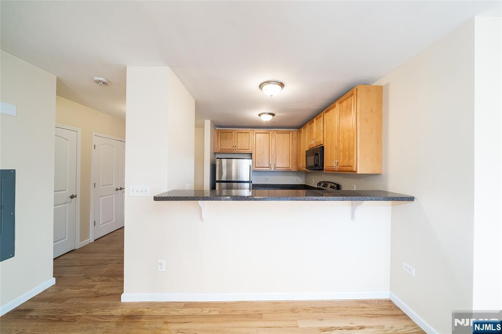 448 Palisade Avenue — photo 9