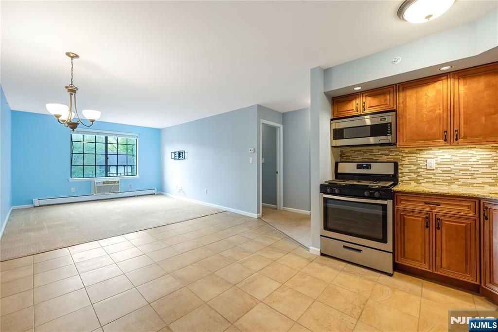 1409 Faulkner Court - Photo 3