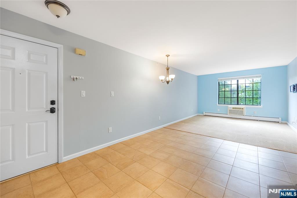 1409 Faulkner Court - Photo 4