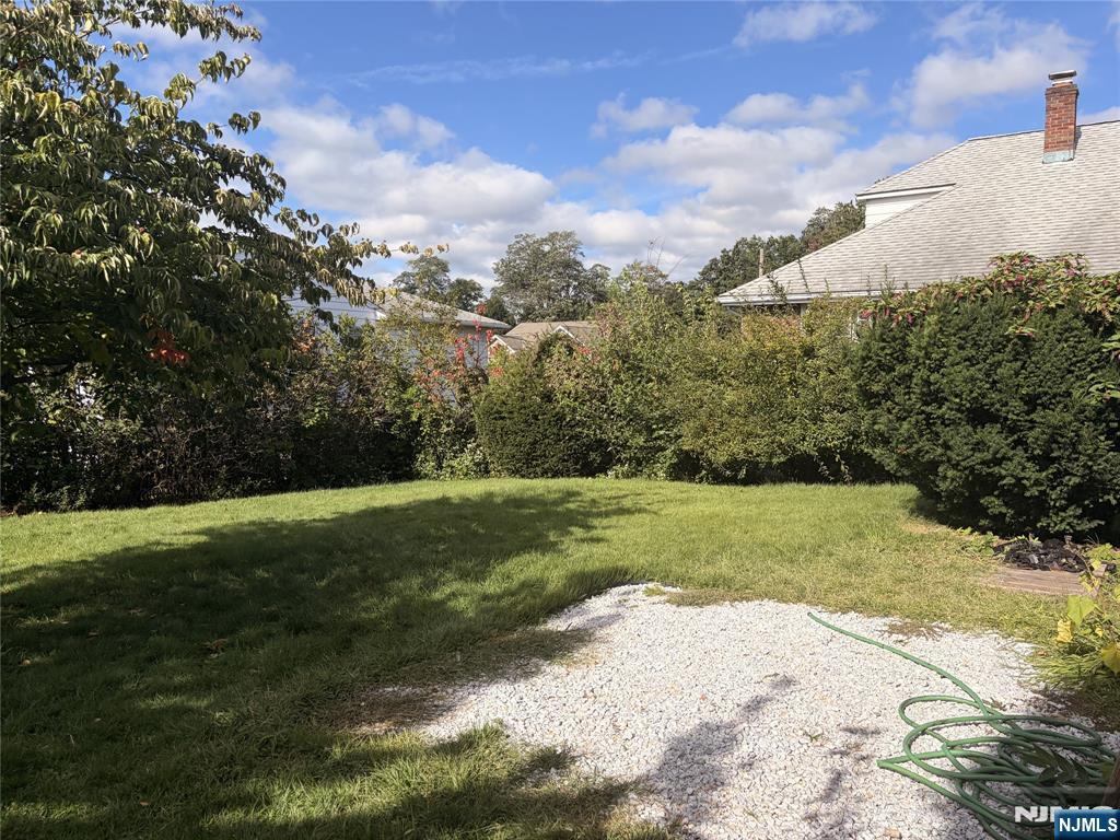 284 Main Avenue - Photo 3