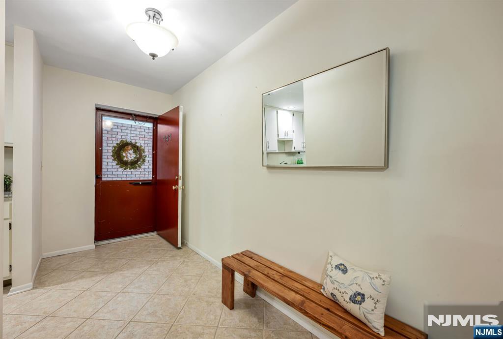 141 Indian Hollow Court - Photo 3