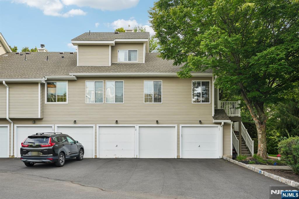 11 Stevens Court - Photo 1