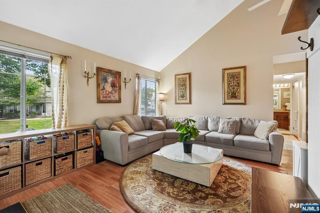 11 Stevens Court - Photo 3