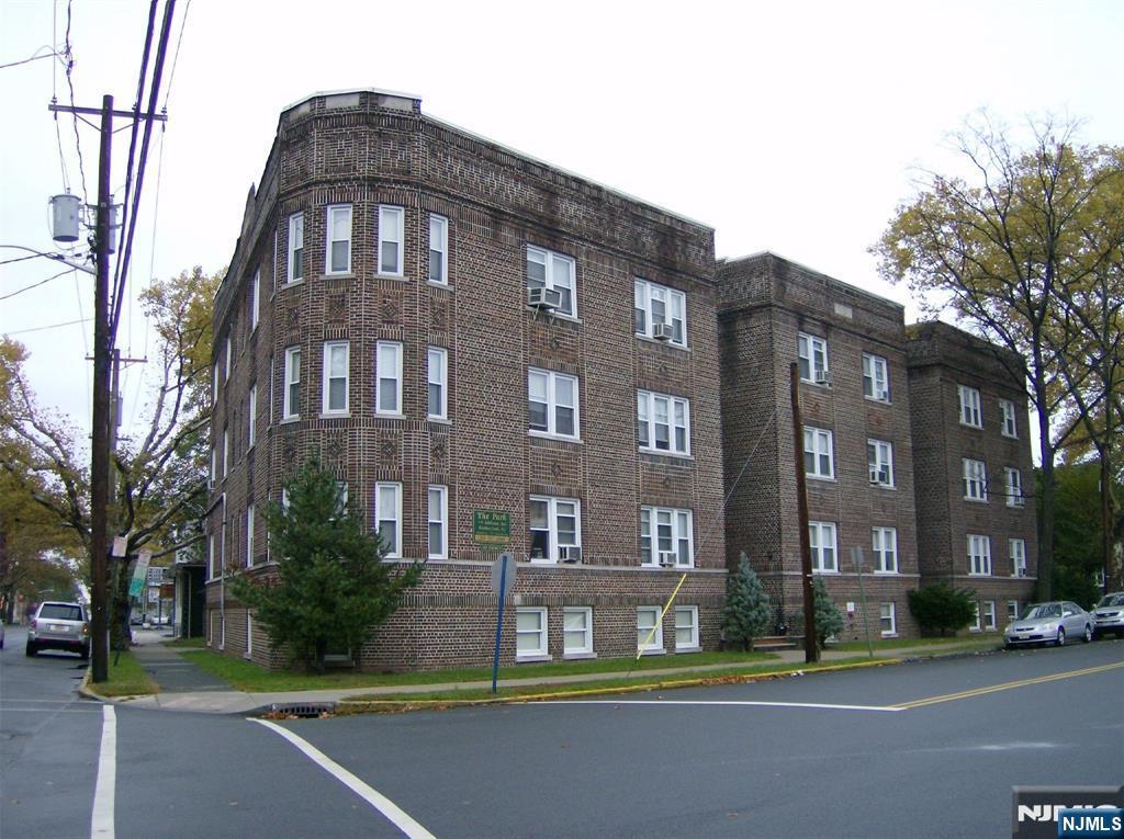 1 Addison Avenue - Photo 1