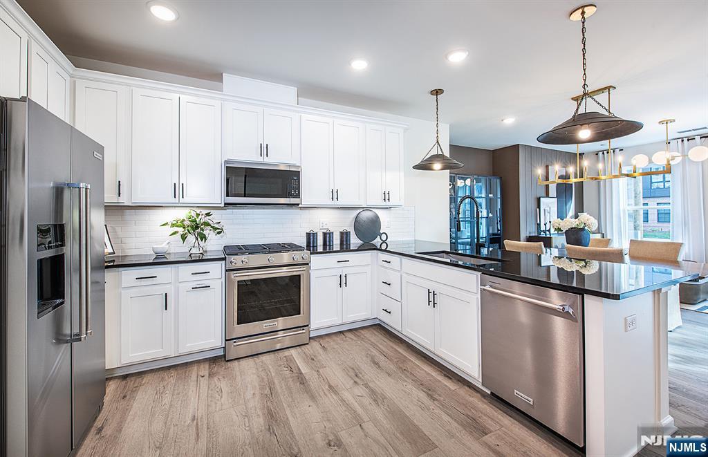 300 Willow Street 301 - Photo 3