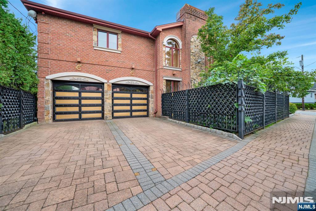 1088 Dearborn Road - Photo 4