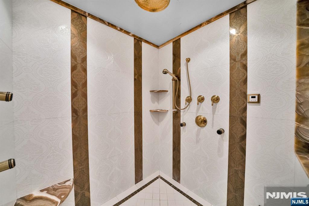 1088 Dearborn Road — photo 37