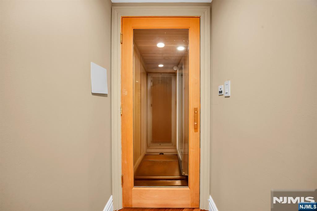 1088 Dearborn Road — photo 46