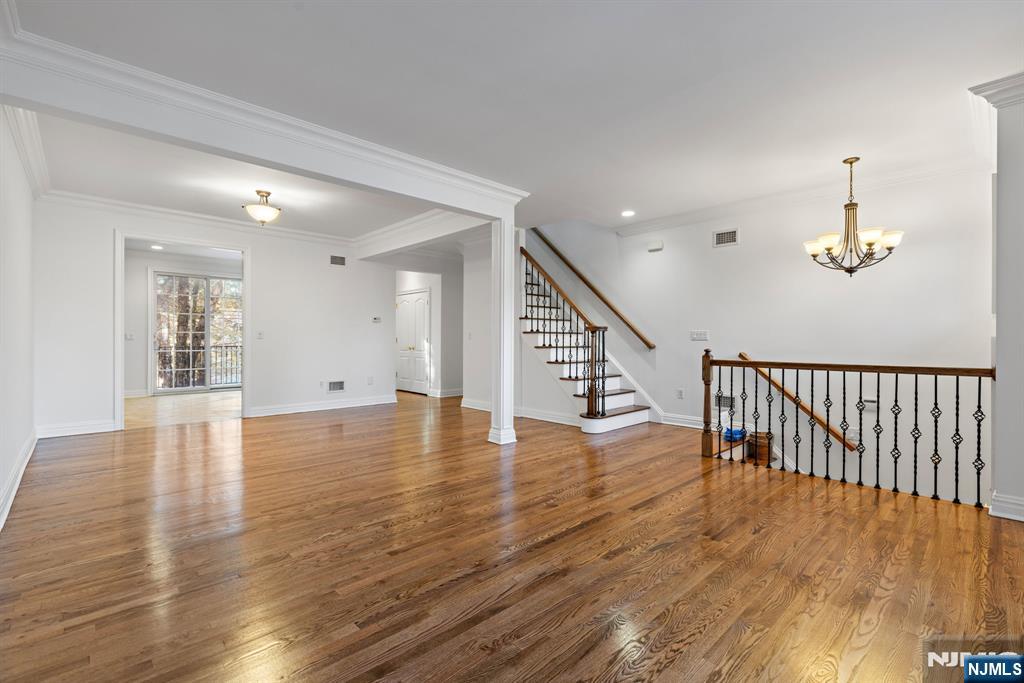 22 Cobblestone Way - Photo 3