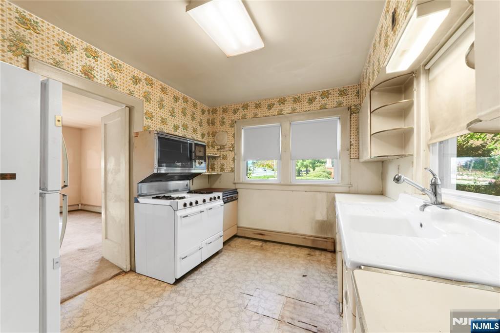 30 Bloomfield Avenue - Photo 3