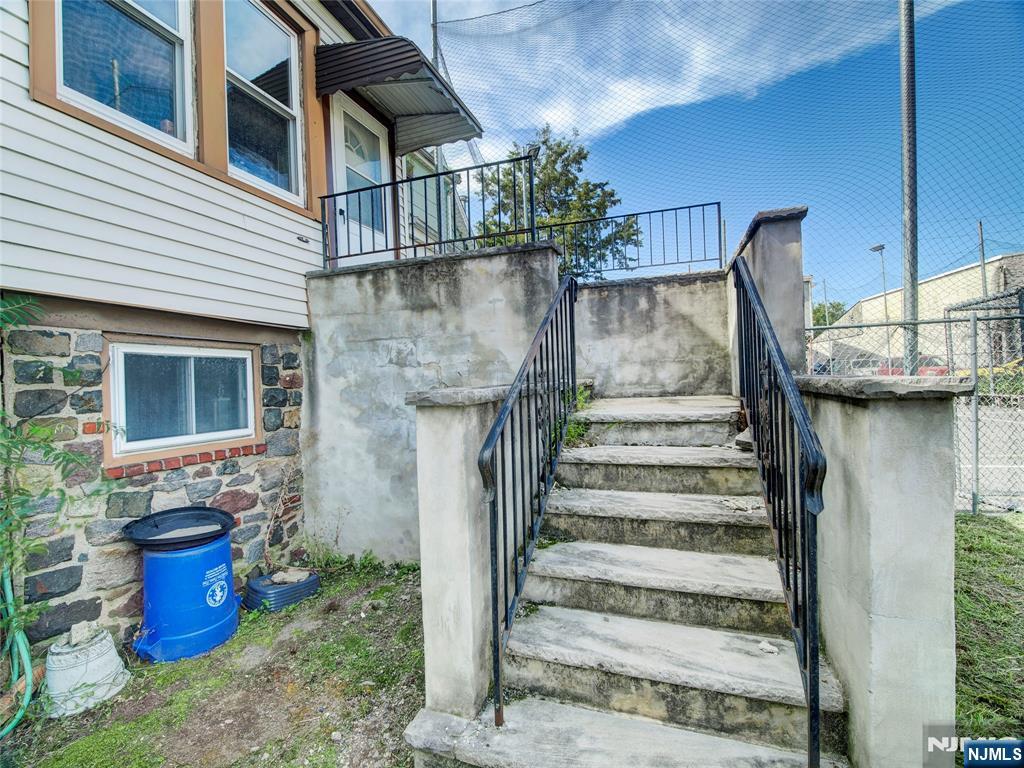 Photo 3 of Single family home for sale at 515 Monroe St, Orange, NJ 07050 | MLS# 26036702 | Listing updated on 2026-09-29