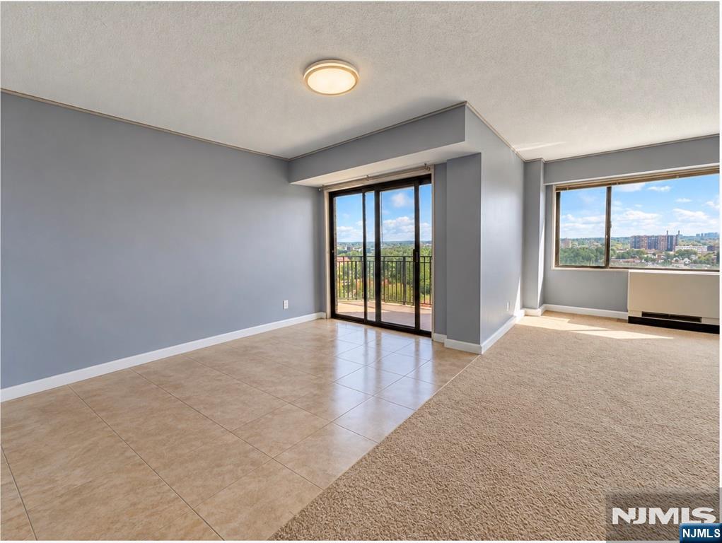 150 Overlook Avenue 8D - Photo 1