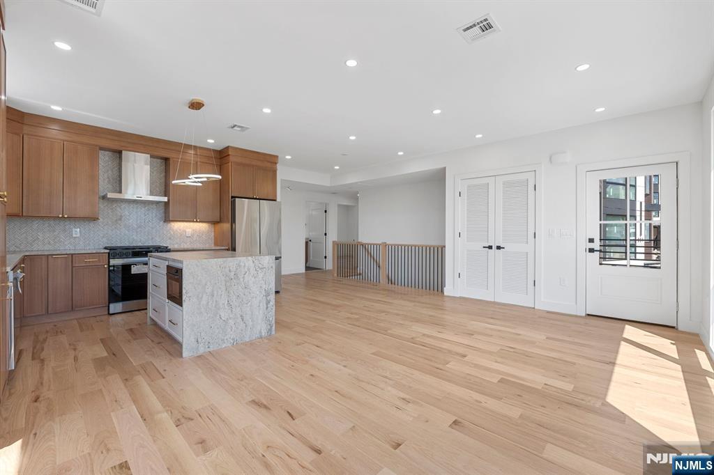 849 Pleasantview 2 - Photo 5