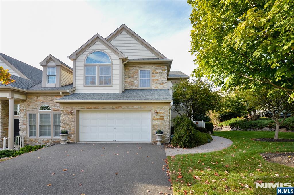 12 Skyview Drive - Photo 1
