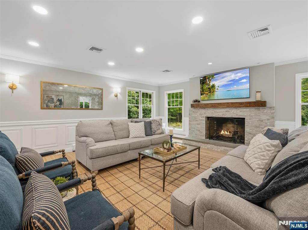 Photo 3 of Single family home for sale at 22 Millstream Rd, Upper Saddle River, NJ 07458 | MLS# 26036735 | Listing updated on 2026-10-05