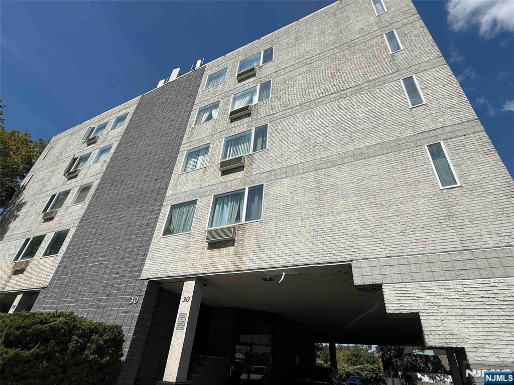 30 Shafer Place 4D