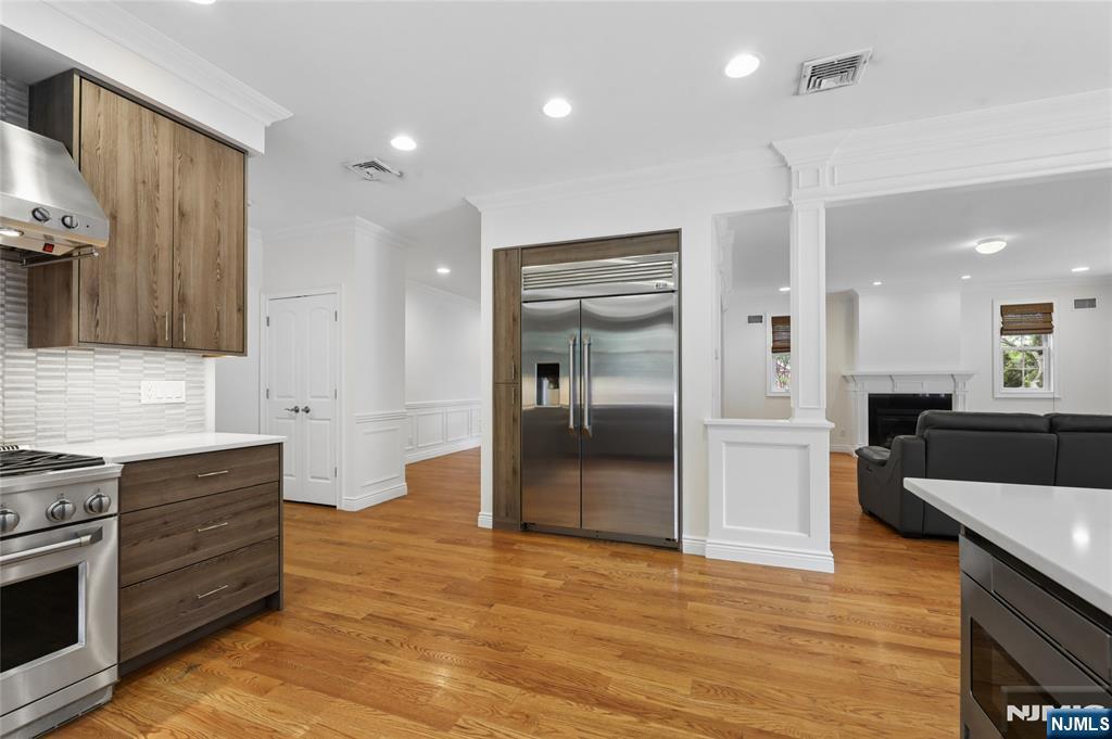 84 Woodmere Lane — photo 16